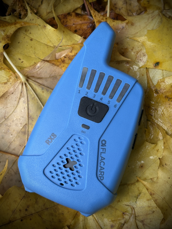 Příposlech FLACARP RX8  - speciální edice podzim 2025 Barva:: Modrá