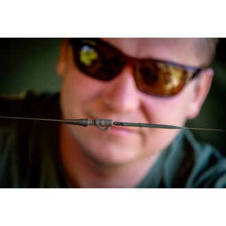 Závěs na zátěžku Giants Fishing Lead Clips with Pin hnědá 10ks