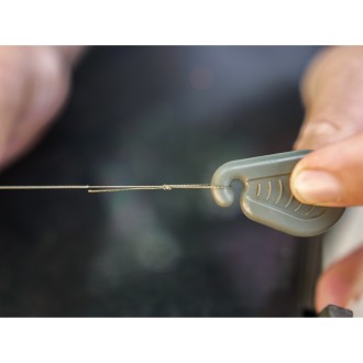 Stahovač šňůr Gardner Peel and Pull Striper Tool