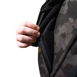 Bunda se zipem Mikbaits Black Camou Sherpa černá