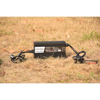 Lithiová baterie Mivardi M-CELL 24V 100Ah + 20A nabíječka