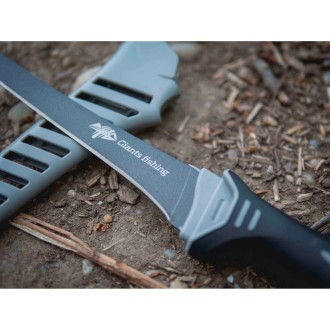 Filetovací nůž Giants Fishing 7 Fillet Knife with Sharpener