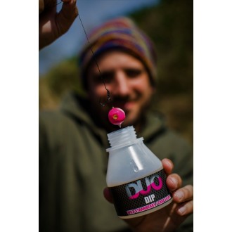 LK Baits DUO X-Tra Dip Wild Strawberry/Carp Secret 200ml