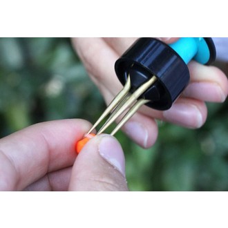 Drennan navlékač Pellet Band Stretcher