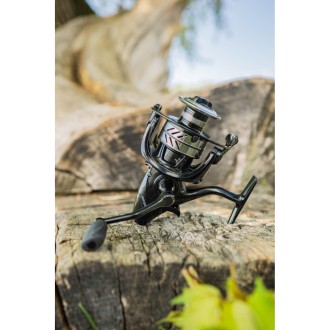 Naviják Giants Fishing GXR Reel 5000FS !Akce 1+1 zdarma!