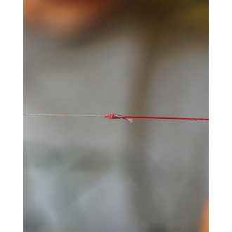 Ujímaný pletený šokový návazec Fox Spomb Tapered Braided Leaders Red & Black