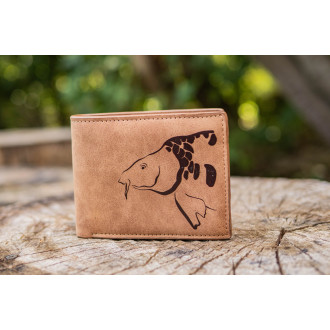 Peněženka Giants Fishing Brown Wallet Carp Head hnědá hlava kapra