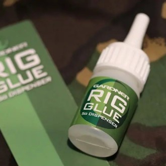 Lepidlo na návazce Gardner Rig Glue Dispenser