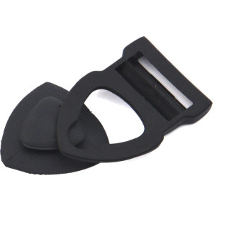 Zajišťovací háček s protistranou na popruh