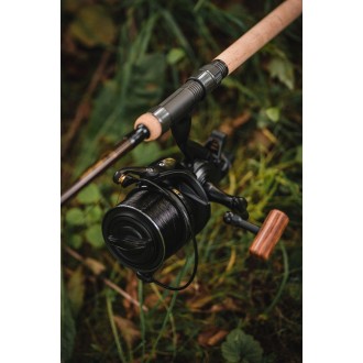 Naviják Giants Fishing Deluxe Reel FS 9000 + cívka 8000 ZDARMA