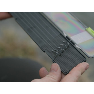 Box na feederové návazce Delphin REAXE RIGIN mini 216x46mm