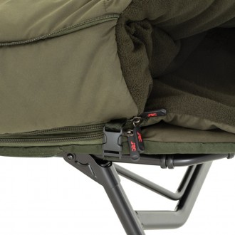 Lehátko se spacím pytlem JRC Extreme TX2 Sleep System Wide 8noh