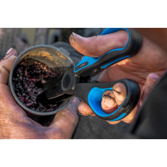Worm Scissors