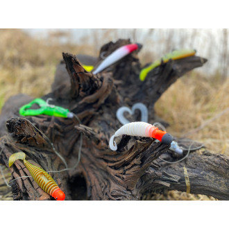 24g 17cm Curly Worm yellow zombie sinking