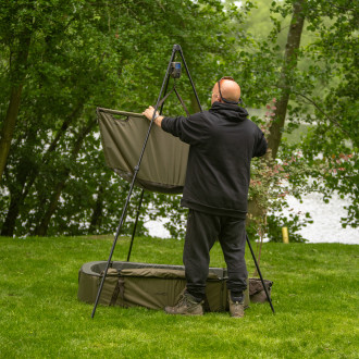 PRO-Tect Deluxe Tripod