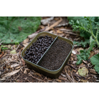 Divided Bait Tub 2pt/1.13l