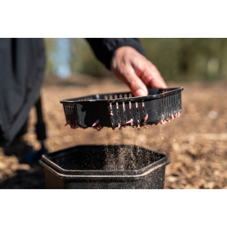 Secure-Lock Bait Box And Sieve 2L