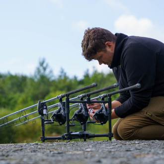 Rodpod Avid Carp Revolve Super Low