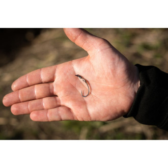 Háček s očkem Giants Fishing Medium Curve Shank 10ks