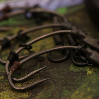 Háčky Gardner Curved Rigga Hooks (CVR) Barbless