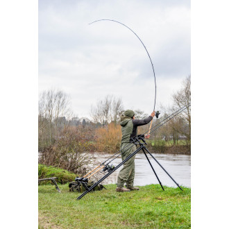 Tripod Korum Deluxe River 3 Rod Wide