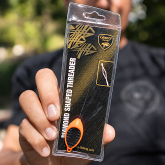 Provlékač Giants Fishing na olověnou šňůrku Diamond Shaped Threader