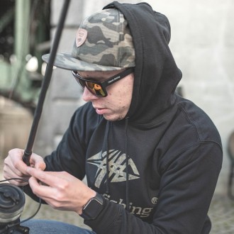 Kšiltovka Giants Fishing Flat Cap Full Camo