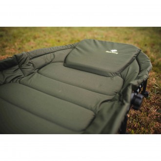 Lehátko Giants Fishing Specialist Plus 8Leg Bedchair