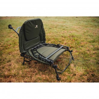 Lehátko Giants Fishing Specialist Plus 8Leg Bedchair