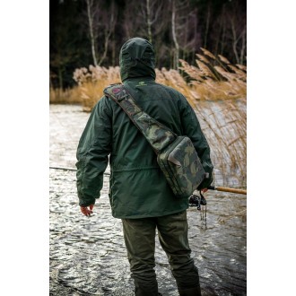 Vláčecí taška Giants Fishing Spinning Bag Luxury