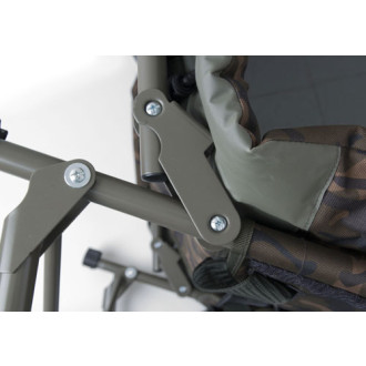 Lehátko Fox R3 R-Series Camo Bedchairs Kingsize