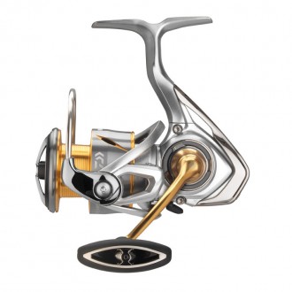 Naviják Daiwa Freams LT 2000S