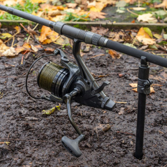 Naviják Avid Carp Revolve 8000 FS