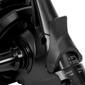 Naviják Avid Carp Revolve 8000 FS