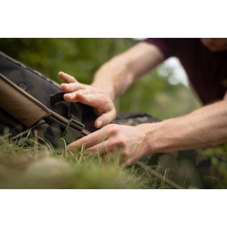 Pouzdro na pruty Korda Compac 3 Dark Kamo 10ft